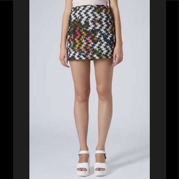TOPSHOP Blur Floral Print Pelmet Skirt 6 - Picture 3 of 8